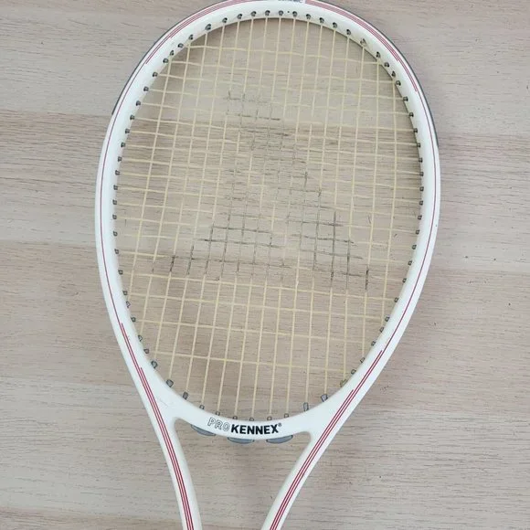 PRO KENNEX Ceramic Pro 90  (4 3/8" Grip) Good Condition - Picture 3 of 16